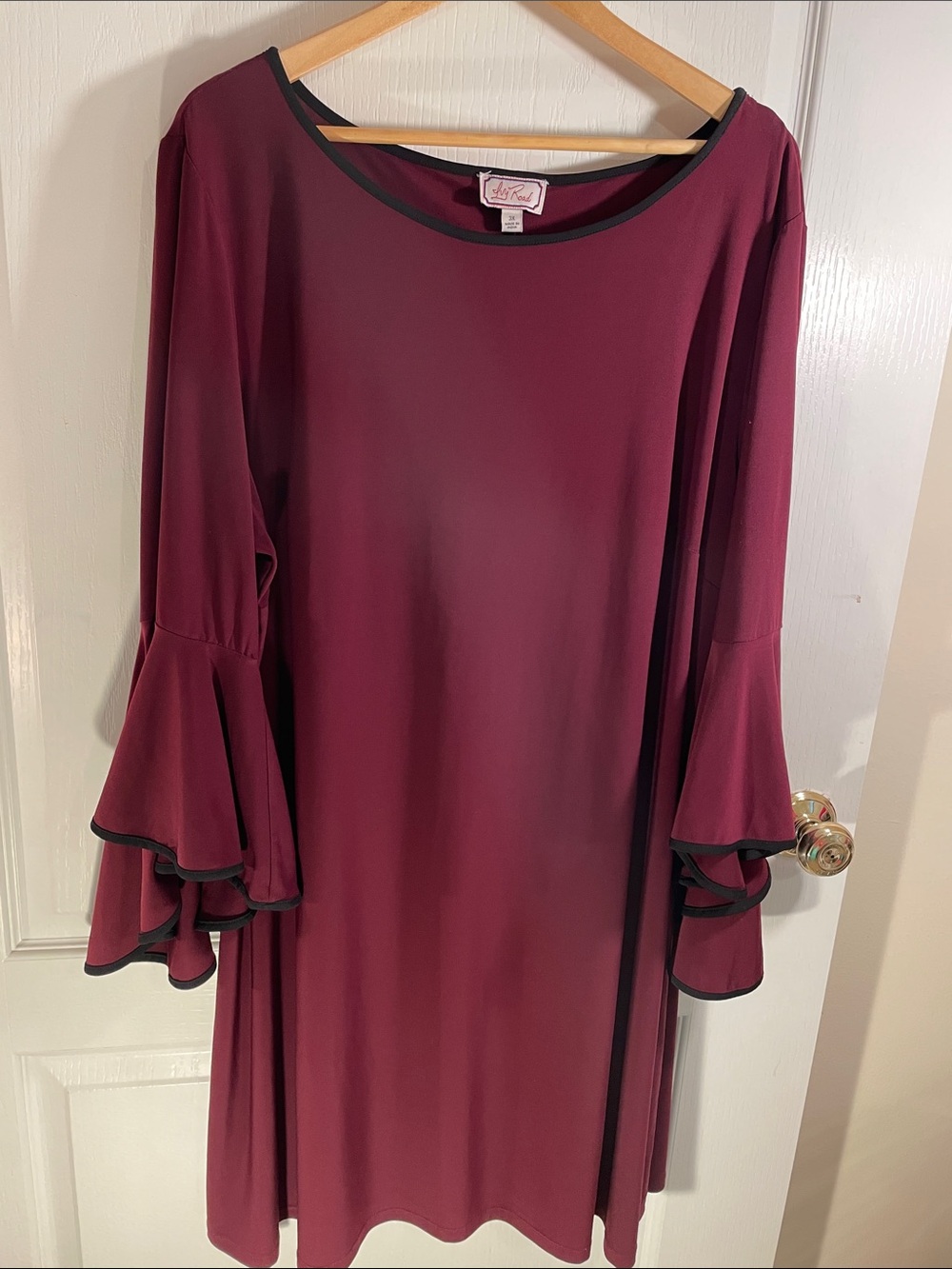 Ivy Road Burgundy Bell-Sleeve Shift Dress with Black Trim